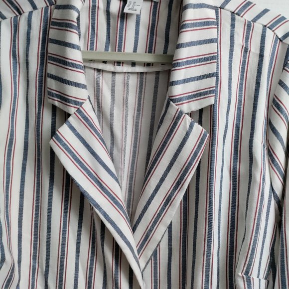 NWOT FOREVER 21 WOMEN'S PLUS SIZE BLAZER WHITE WITH BLUE & RED STRIPES 3X - Picture 3 of 7